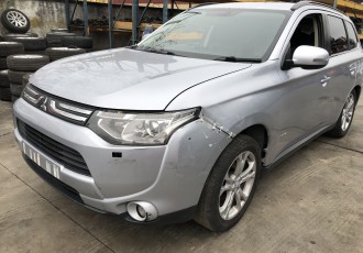 ARIPA STANGA FATA spate Mitsubishi Outlander III 2.3 Diesel 2013 Diesel cu defect