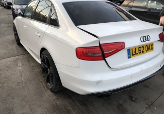 Aripa stanga spate Audi A4 B8 Limuzina FACELIFT An 2012 Motor 2.0 TDI CGLC
