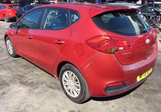 ARIPA STANGA SPATE Kia Ceed hatchbach An Fabricatie 2013 KM-220.000 Motor 1.4 diesel