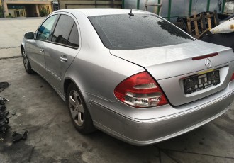 Aripa stanga spate Mercedes E Class E280CDI Limuzina W211 an- 2005 Blueefficiency