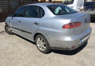ARIPA STANGA SPATE SEAT CORDOBA,1.4 BENZINA MANUALA AN 2005
