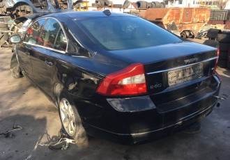 ARIPA STANGA SPATE VOLVO S80 LIMUZINA ;2.4 DIESEL; AN-2007 CUTIE AUTOMATA