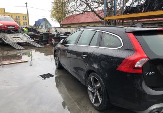 ARIPA STANGA SPATE Volvo V60 combi ,An 2015 ,2.0 Diesel 