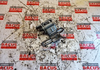 Balama ușa stanga spate vw passat B6 kombi 3C8833411A