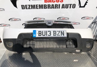 Bara fata cu grile, Dacia Duster cod 620226286R fara grila centrala