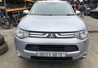 BARA FATA Mitsubishi Outlander III 2.3 Diesel 2013 Diesel cu defect