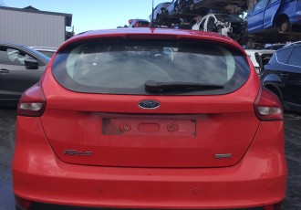 BARA SPATE FORD FOCUS 3 HATCHBACK FACELIFT 1.0 BENZINA; AN 2015; KM 191.000 
