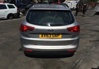 BARA SPATE Kia Ceed Combi An Fabricatie 2013 KM-190.000 Motor 1.4 diesel