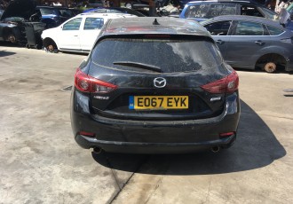 BARA SPATE Mazda 3 an-2017 2.0 benzina 70.000 km 	