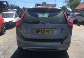 BARA SPATE VOLVO XC-60 SUV ;2.4 DIESEL; AN-2012 CUTIE MANUALA