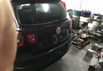 Bara spate Vw Golf 5 hatchback 5 Usi Motor 1.6 Benzina An 2004