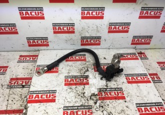 Borna minus Audi Q5 2.0 Motorina 2013, 8R0915181C