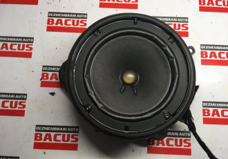 Boxa fata Audi A4 B7 cod: 8e0035411a