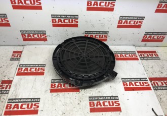 Boxa usa fata, Peugeot 308  cod 9803506480