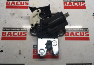 Broasca capota VW Passat B6 cod: 4f5827505d