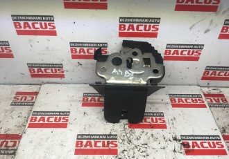 Broasca haion Audi A4 B8 cod: 4f5827505d