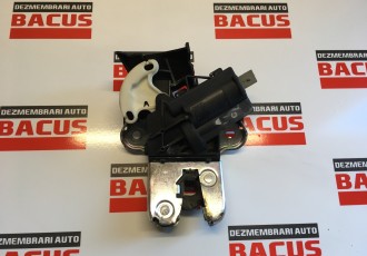 Broasca haion Audi A4 B8 cod: 4f5827505d