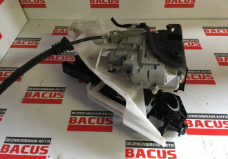 Broasca stanga spate VW Passat B5 cod: 3c4839015a