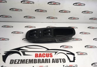 Butoane geam sofer Cod: 735521978 / 7355550180 Fiat 500L [2012 - 2020]