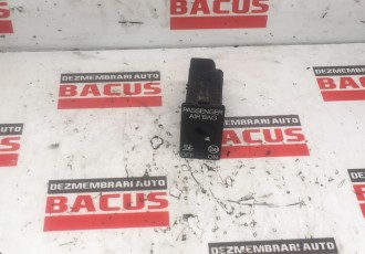 Buton airbag Skoda Octavia 3 cod: 5c5919237