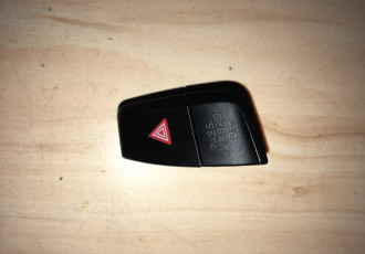 Buton avarie Audi A4 B8 2.0 TDI CAG Sedan 2009 cod:8K2941509A