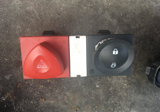 Buton avarie Renault Megane 2 8200095498 8200109723 8200107808