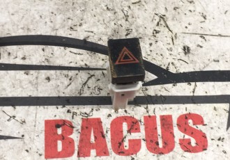 Buton Avarii Nissan Qashqai An 2012 Cod : 25290