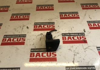 Buton blocare usi Peugeot 307 An 2001 2002 2003 2004 2005 2006 2007 2008 cod 9636668477