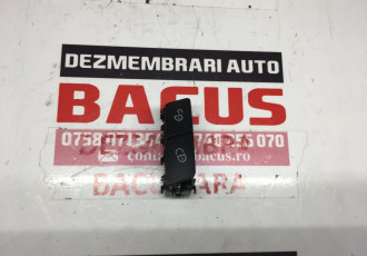 Buton blocare/deblocare Mercedes A-class 2015 cod: a2049058502