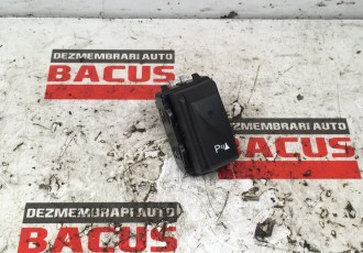 Buton Comanda Senzori Parcare Renault Captur 2015 COD 284480002R