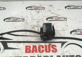 Buton Frana De Mana Peugeot 2008 Suv / 208 / 3008 / 5008 An 2025 Cod : 9810593577