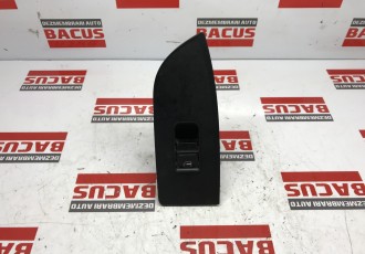 Buton geam dreapta spate Volkswagen Passat CC Cod 3C8867376A