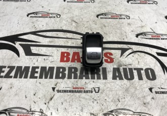 Buton Geam Spate Mercedes C Class W205 COD : A2059051513