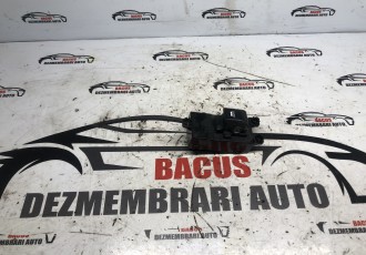 Buton geam usa dreapta fata Kia Ceed an fab. 2015 cod 93580-A2000