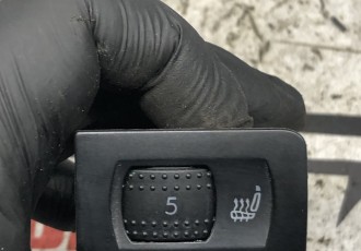 Buton incalzire scaun VW Golf 4 2002 1J0963564B