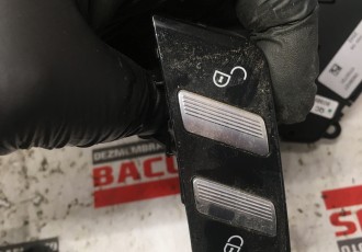 Buton Inchidere Centralizata Mercedes S CLASS W221 Cod a2218213051
