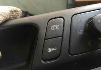 Buton inchidere centralizata VW POLO 9N 1.4 TDI BNV 2007