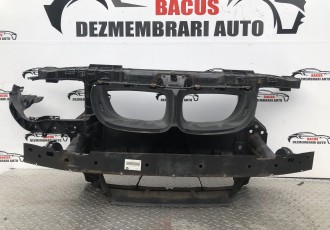 Calandru trager panou frontal cu armatura cod 716658414 BMW seria 1 lipsa partea stanga