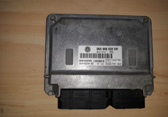 Calculator motor vw touran 1.6 benzina cod:06a906033dr