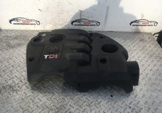Capac motor Audi A4 B5 (8D) - (1994-2001) 1.9 tdi cod- 01 3427/2A-D / 05 4682 A-F / PA6 GF10 M20