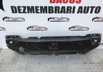 Capac Superior Trager BMW Seria 5 E60 / E61 An 2004 Cod : 7147088