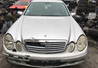 Capota fata Mercedes E Class E280CDI Limuzina W211 an- 2005 Blueefficiency	cu defect