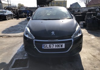Capota fata Peugeot 208 Hatchback 5 usi 1.2 benzina An Fabricatie 2017