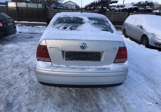 CAPOTA PORTBAGAJ VOLKSWAGEN BORA LIMUZINA 1.6 benzina an- 1998 