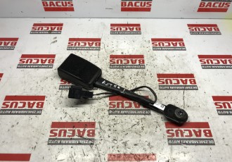 Capsa Centura Dreapta Fata Cu Fir Opel Astra J Cod 13367895 