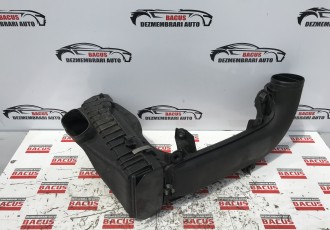 Carcasa Filtru Aer 3.0 D Biturbo BMW 5 F11 / F10 Cod 13718507565