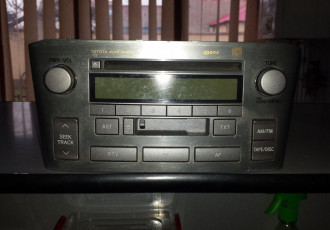 Cd player toyota avensis cod:86120-05081