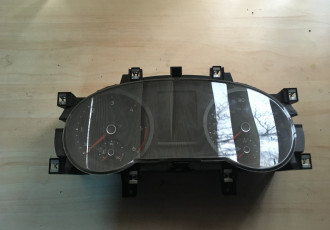 ceas bord pentru vw tiguan cod:5na920951a