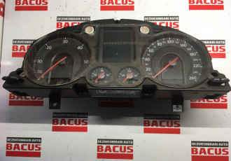 Ceas bord VW Passat B6 cod: a2c53194181