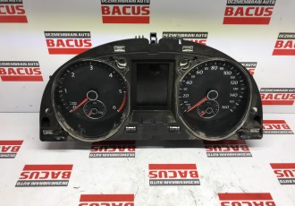 Ceas bord VW Passat B7 cod: 3aa920970e